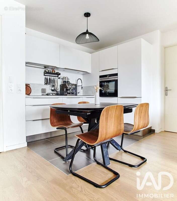 Photo 7 - Appartement à LA GARENNE-COLOMBES