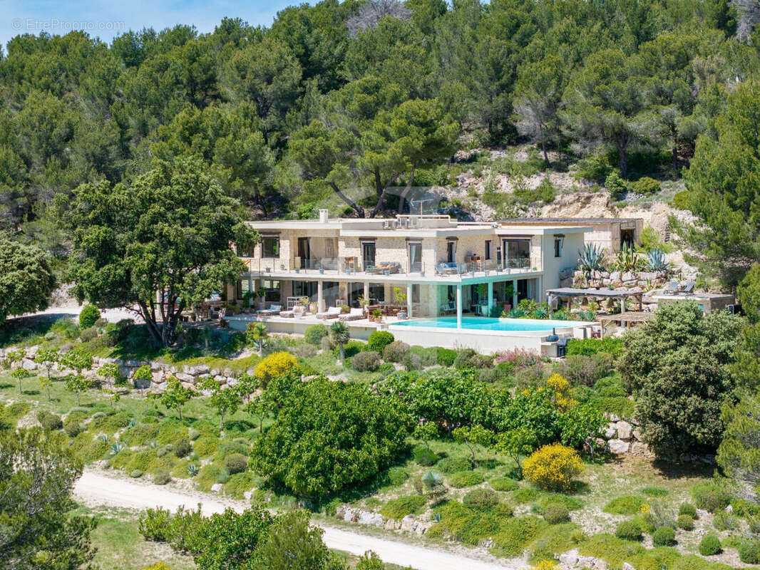 Maison à VAISON-LA-ROMAINE