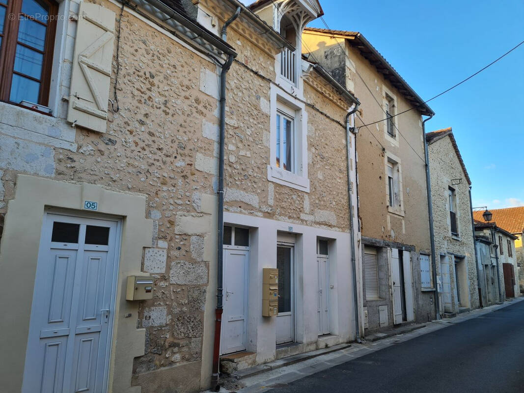 Appartement à VERGT