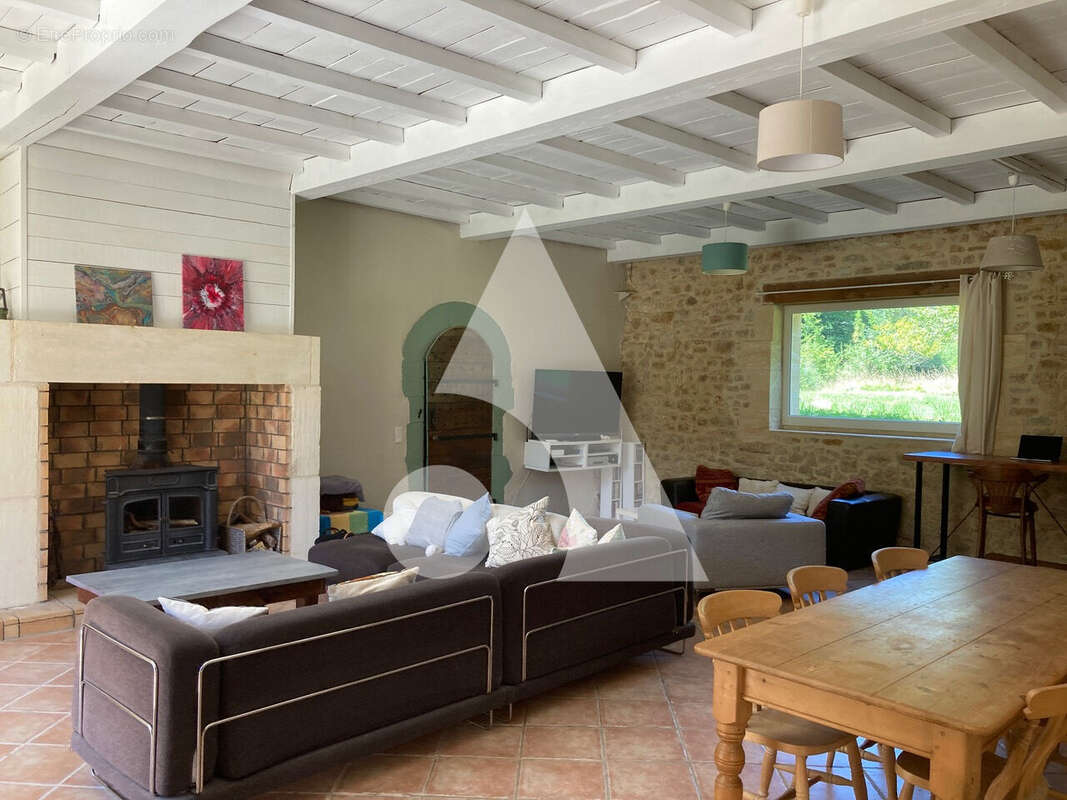 Maison à PRAYSSAC