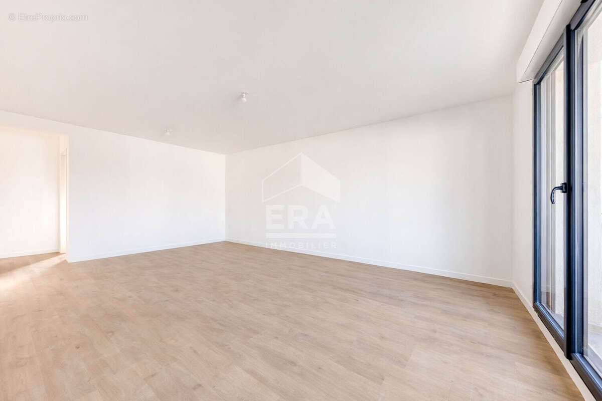 Appartement à PONTAULT-COMBAULT