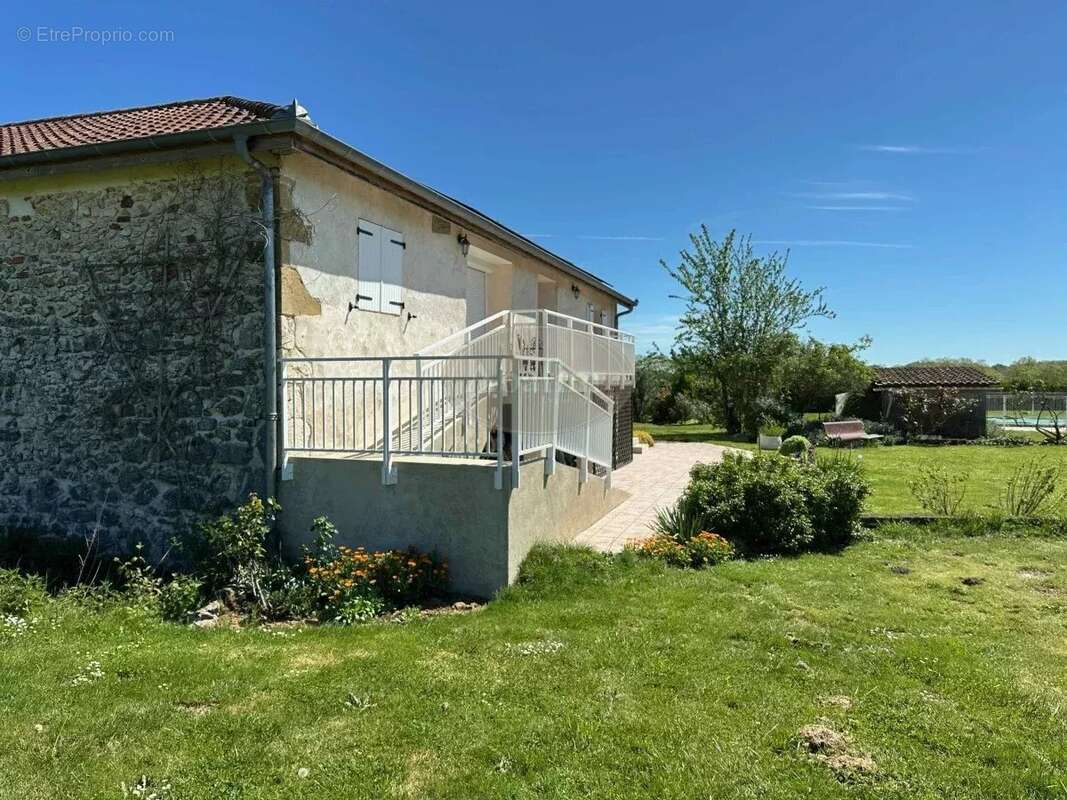 Maison à BOULOGNE-SUR-GESSE