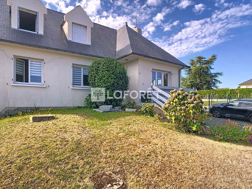 Maison à MAURE-DE-BRETAGNE