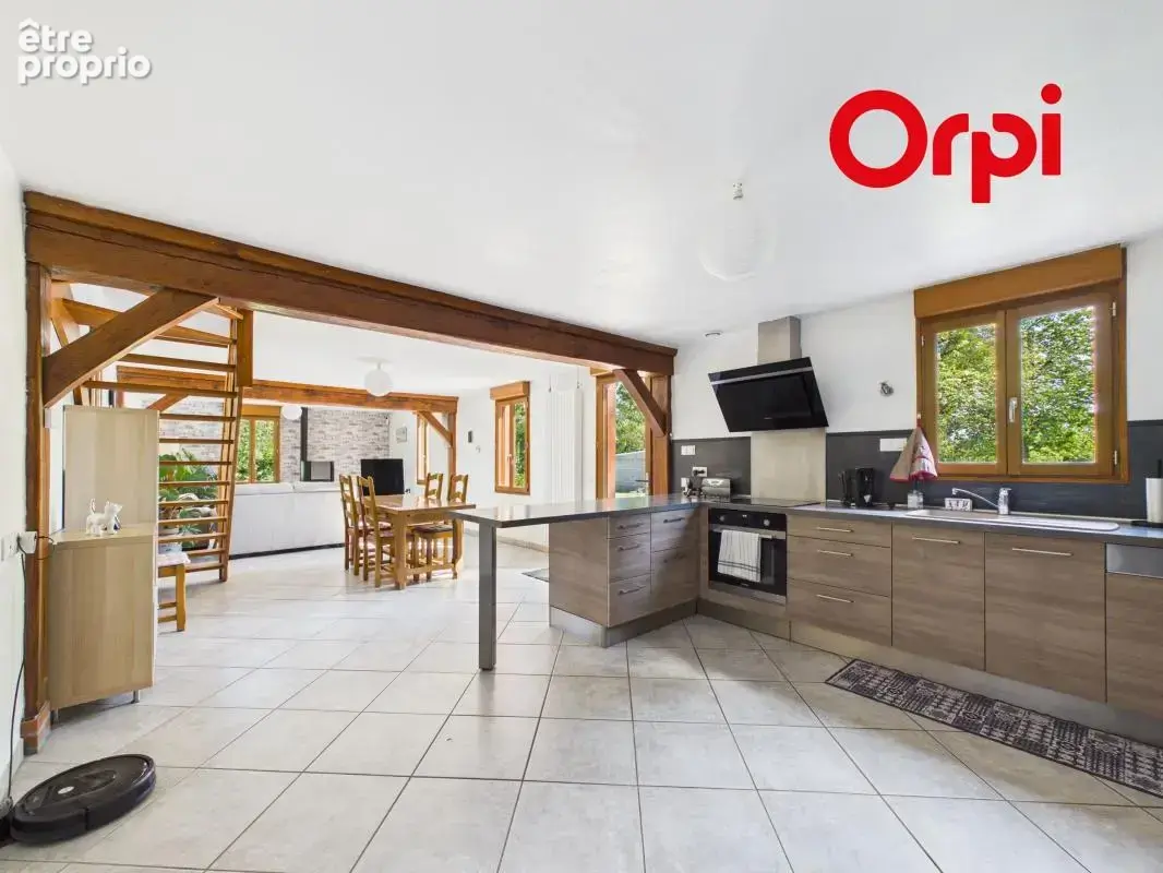 Maison normande offrant charme et confort - photo 3
