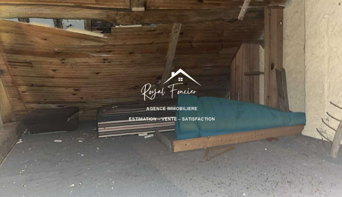 Maison à DANGE-SAINT-ROMAIN