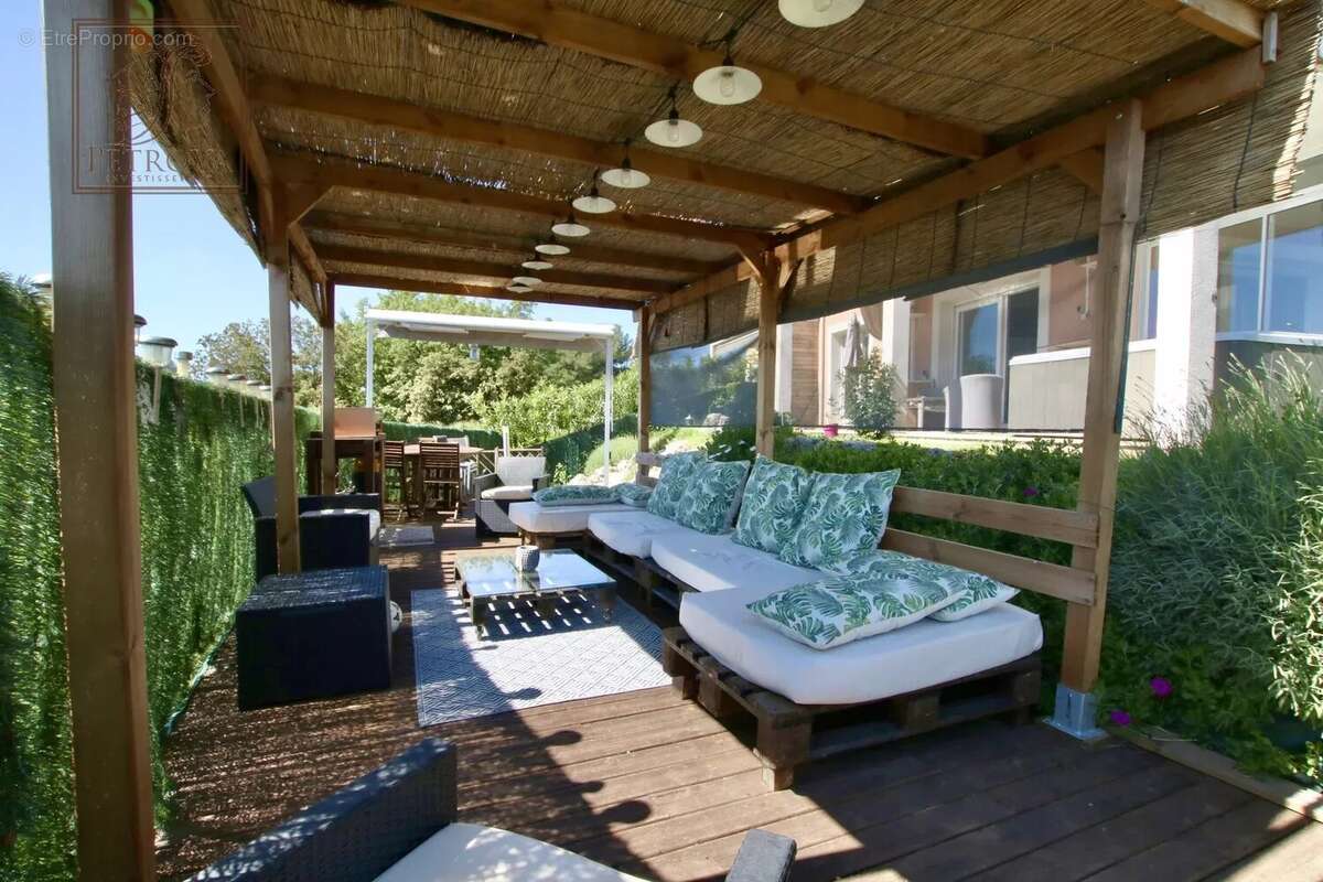 Appartement à LA GAUDE