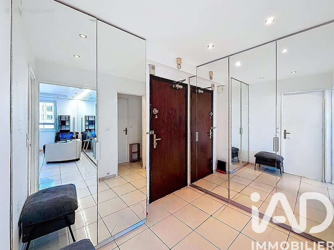 Photo 8 - Appartement à PARIS-19E