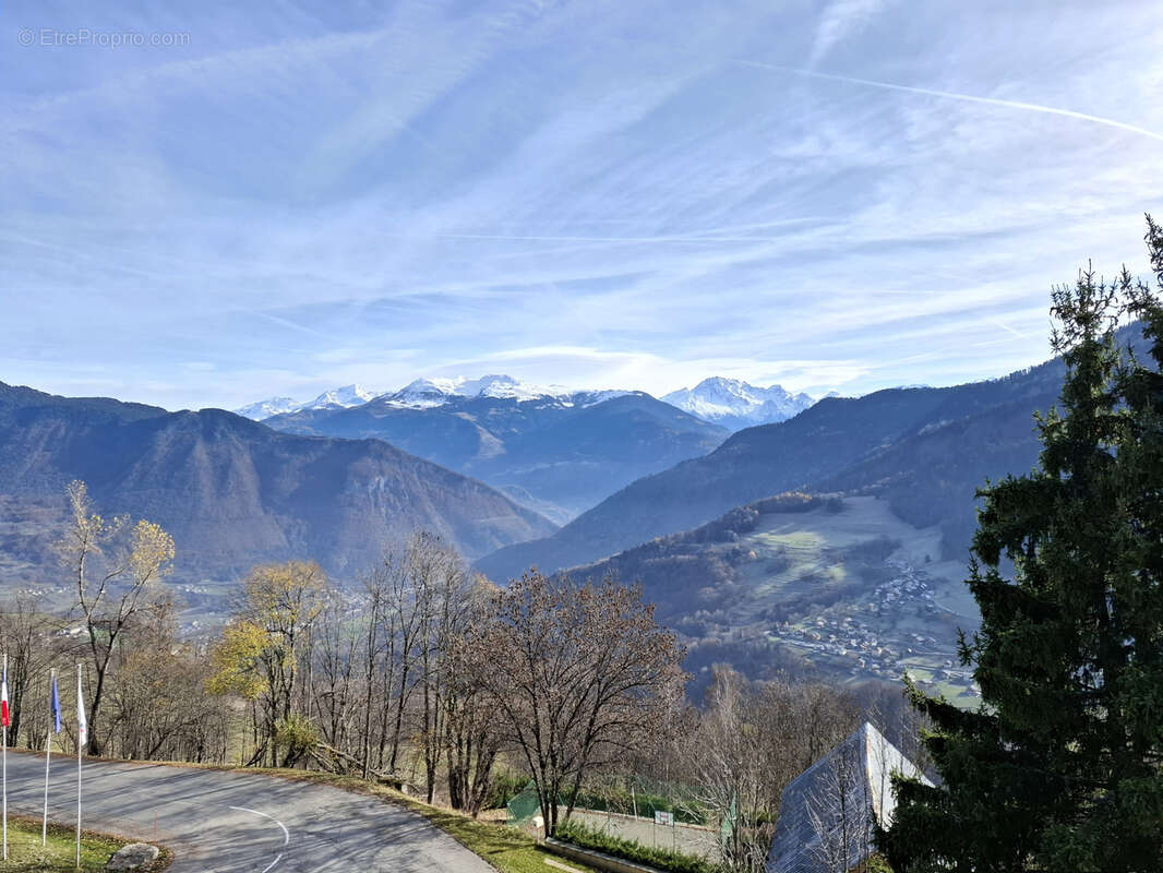 Appartement à LA LECHERE