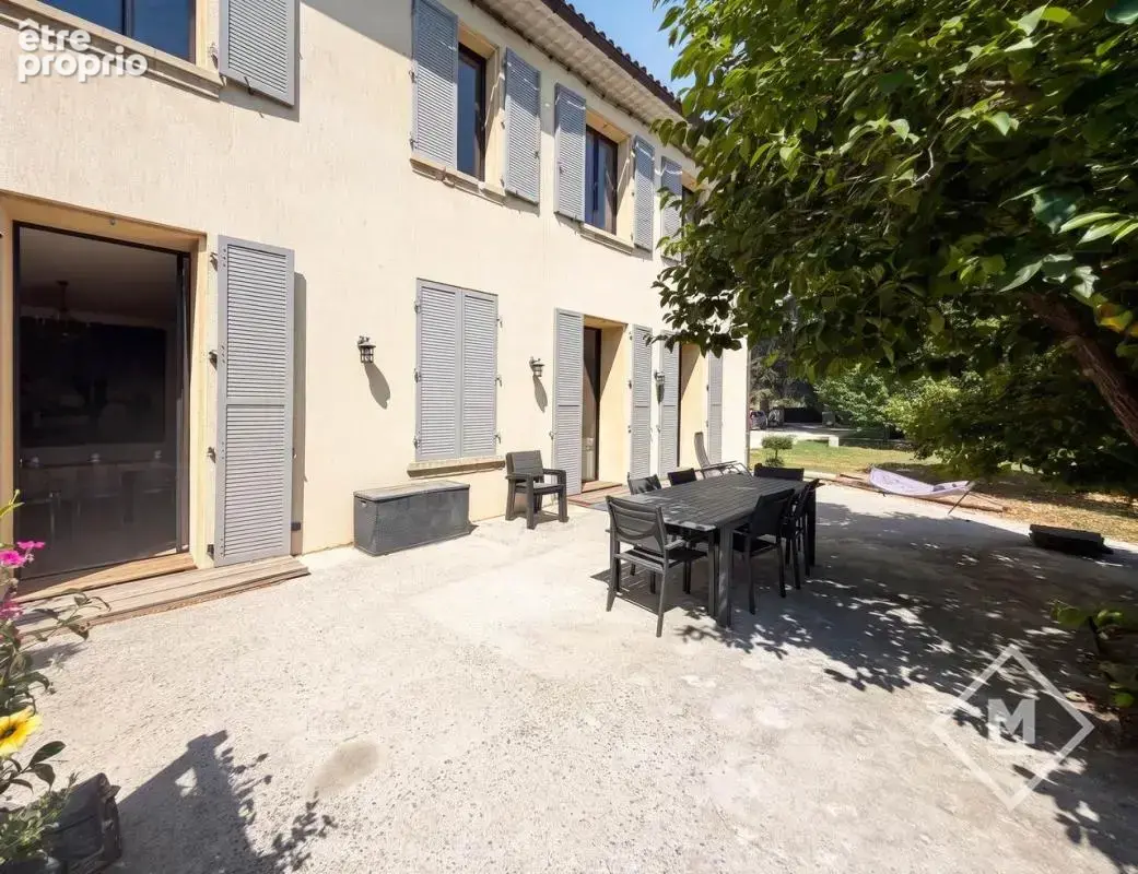 Ancien corps de ferme du XVIIᵉ siècle – 256 m² sur 5 000 m² de parc arboré - photo 4