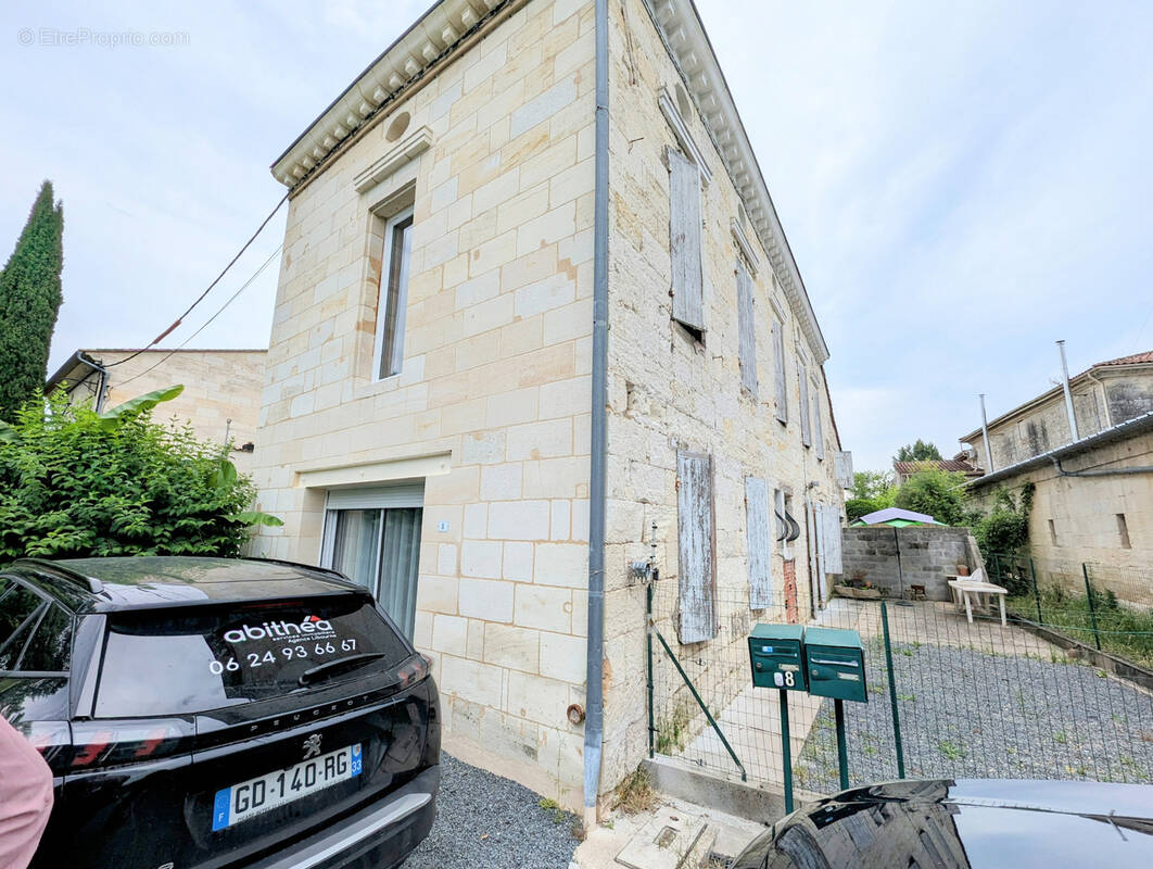 Maison à LA RIVIERE