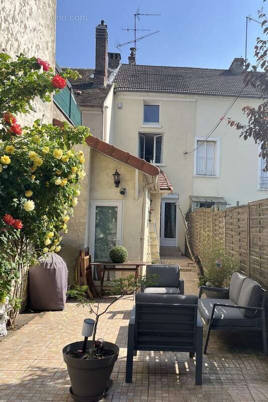 Maison à LA FRETTE-SUR-SEINE