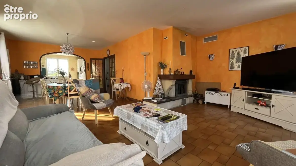 Maison de 195 m² à vendre avec entrepôt de 230 m² - photo 3