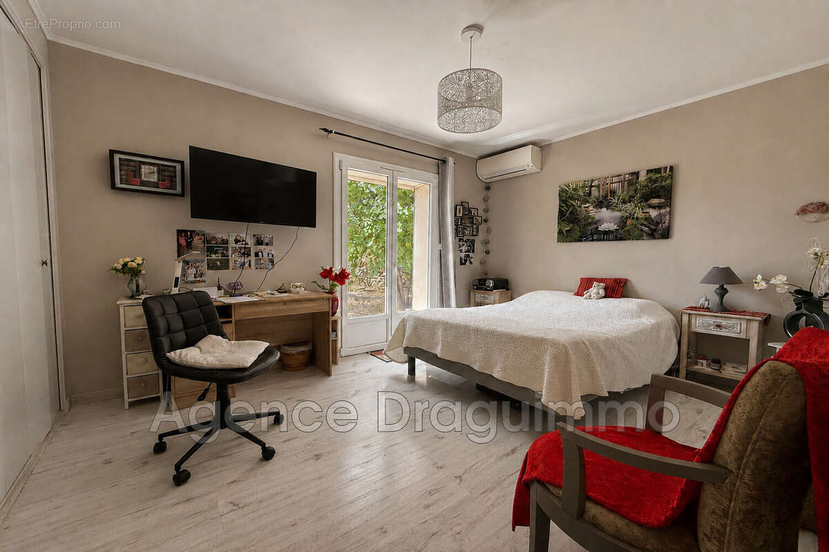 Appartement 90 m² à Draguignan  - photo 9