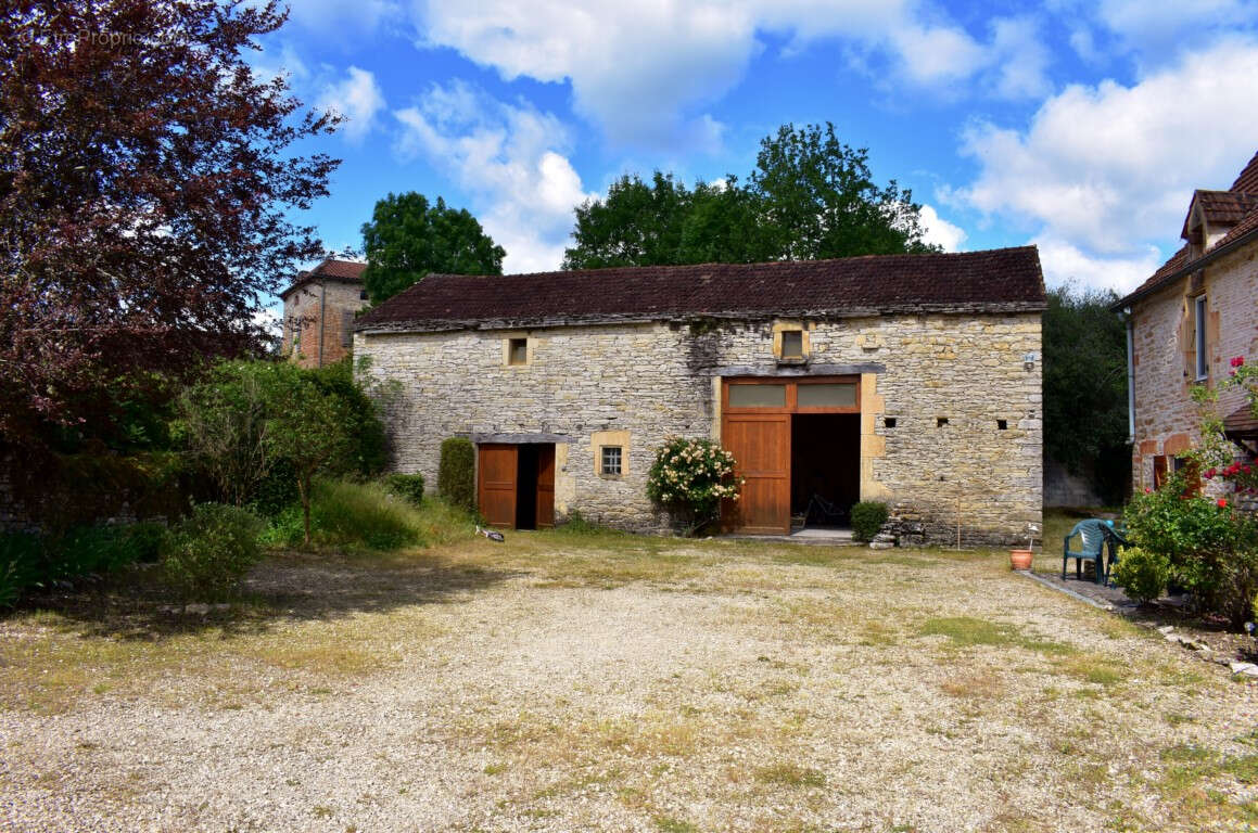 Maison à PONTCIRQ