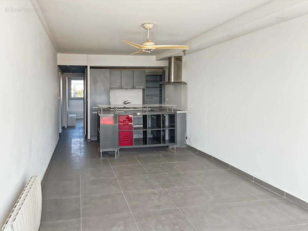 Appartement à MAUGUIO