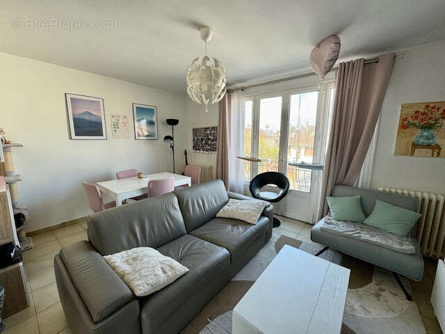 Appartement à JUVISY-SUR-ORGE