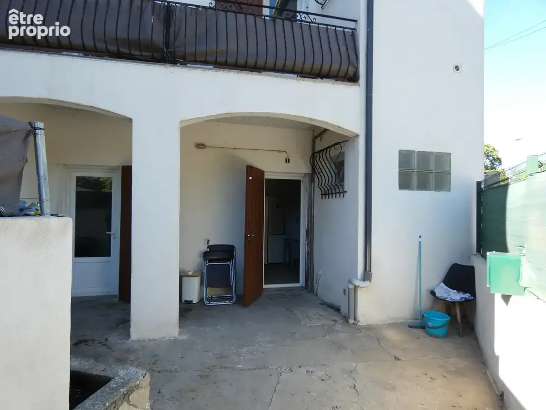Alès , proche centre ville Maison louée avec deux appartements - photo 4
