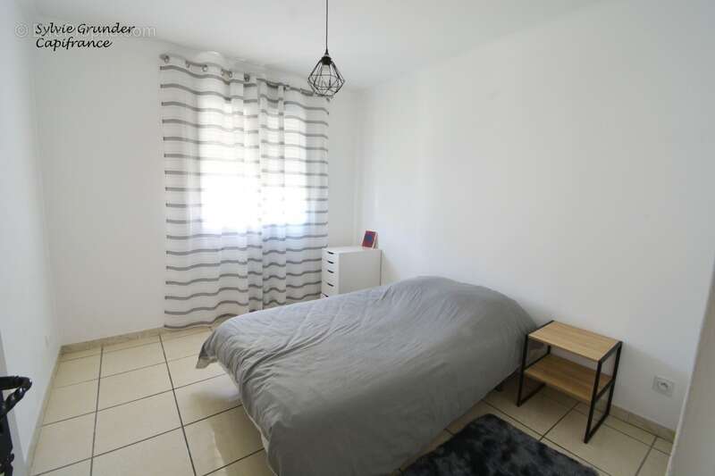 Maison à SAINT-VICTORET