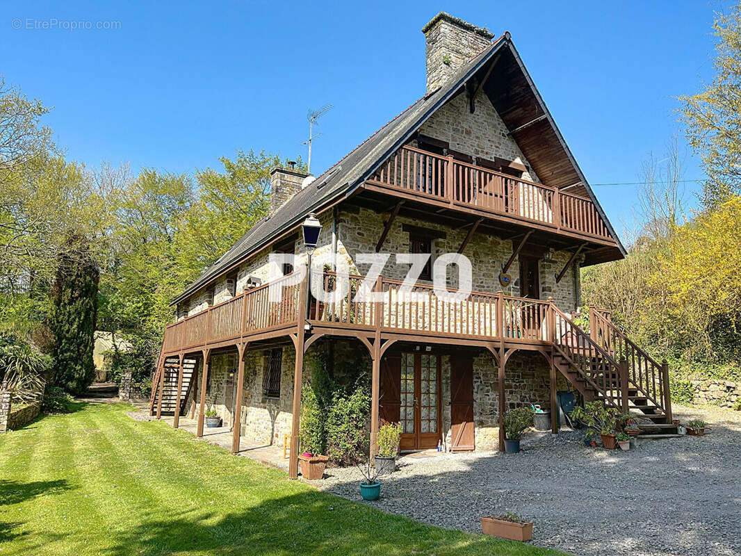 Maison à TESSY-SUR-VIRE