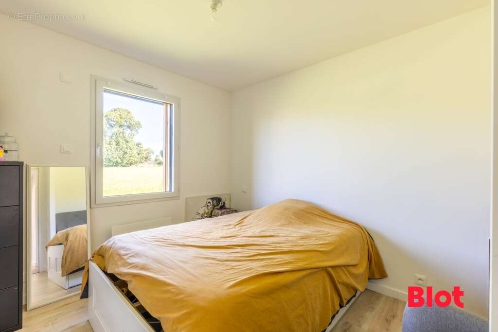 Maison à SAINT-ONEN-LA-CHAPELLE