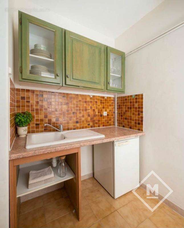 Appartement à MARSEILLE-5E