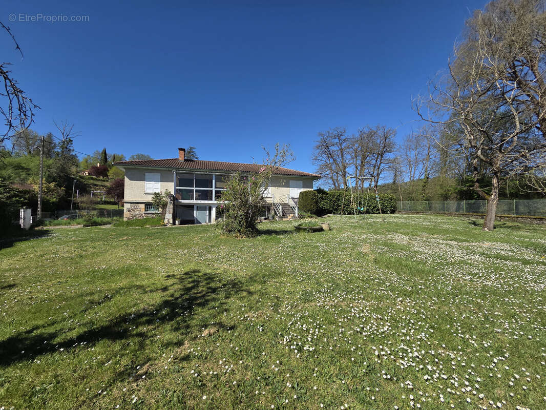 Maison de plain pied avec grand jardin et maison d'amis - photo 17