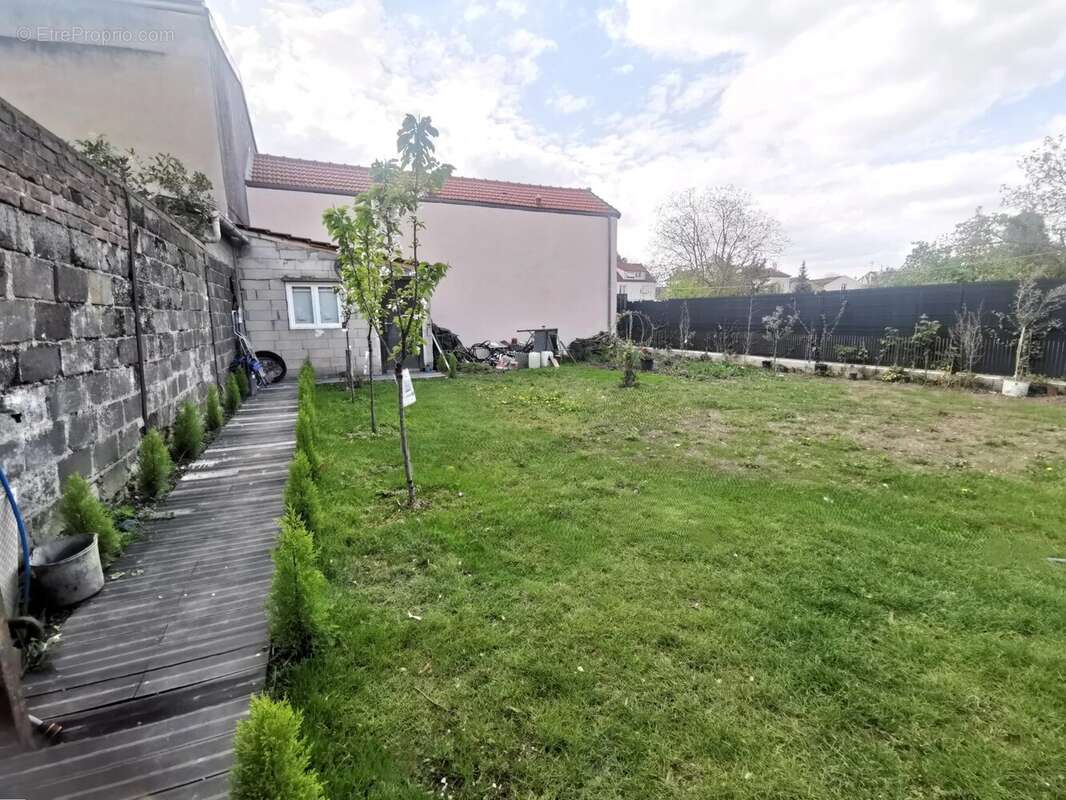 Maison à VITRY-SUR-SEINE