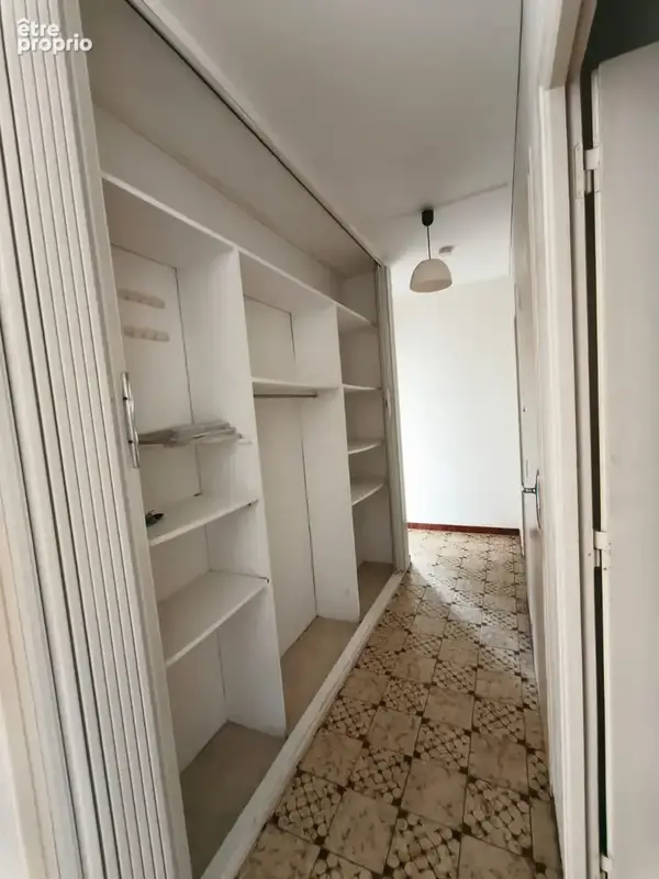 Axe velodrome brabois appartement t2 49 m2  avec cave et place de parking. - photo 5