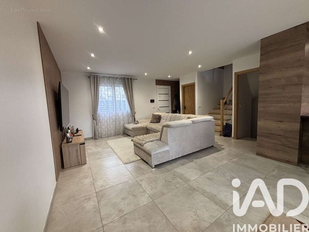 Photo 4 - Maison à SAVIGNY-SUR-ORGE