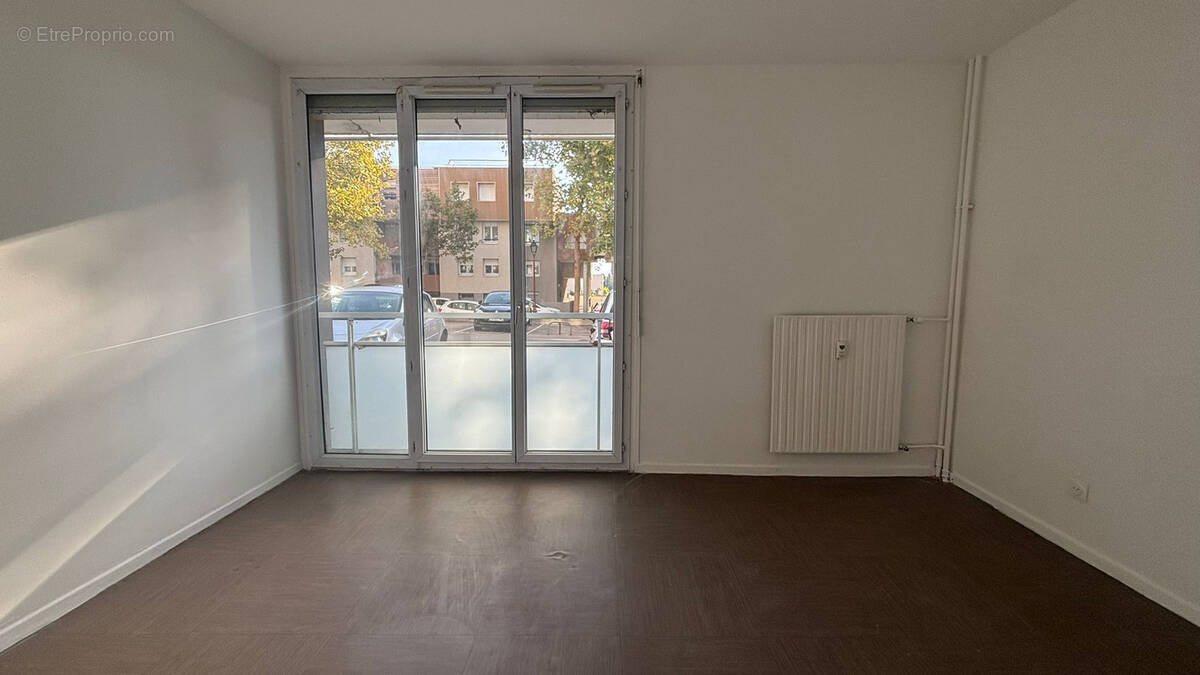 Appartement à PORT-DE-BOUC