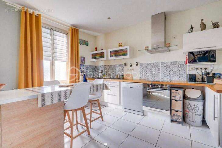 Maison à CADILLAC-EN-FRONSADAIS