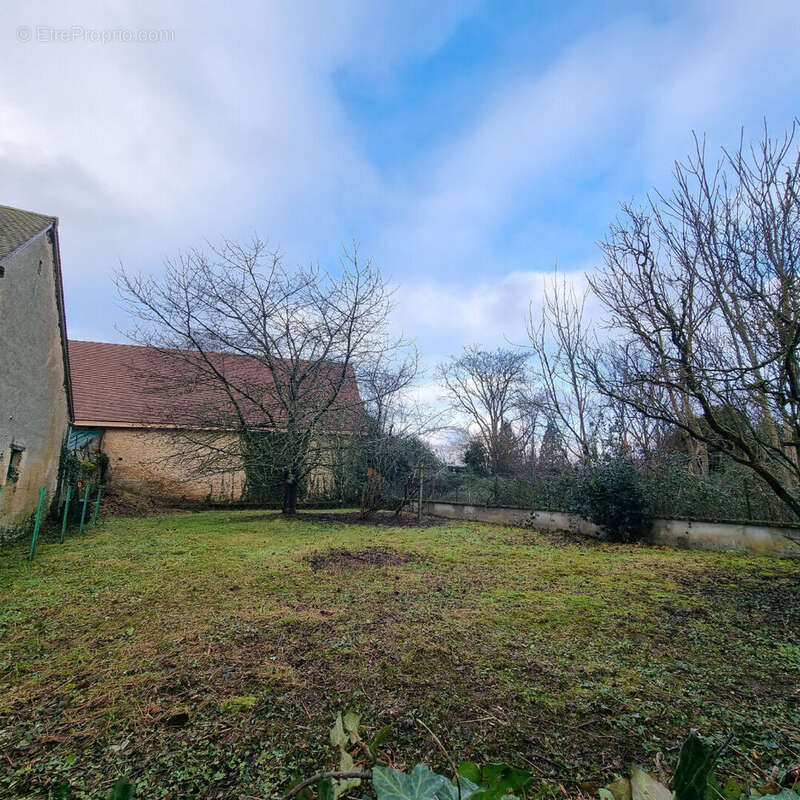 Maison à GERMIGNY-L&#039;EXEMPT
