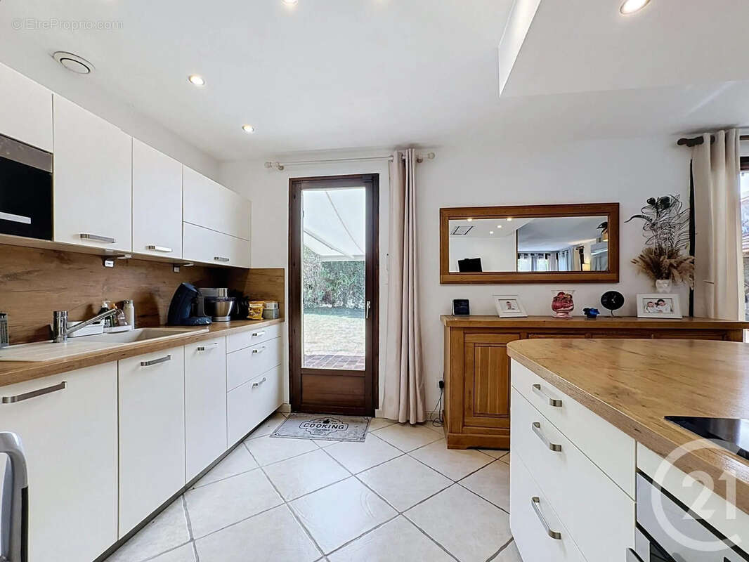 Maison 118 m² à Jouy-Le-Potier  - photo 3