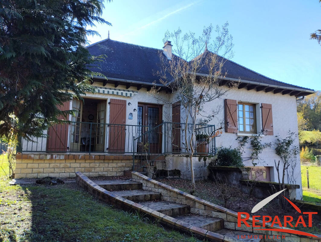 Maison à SAINT-AULAIRE