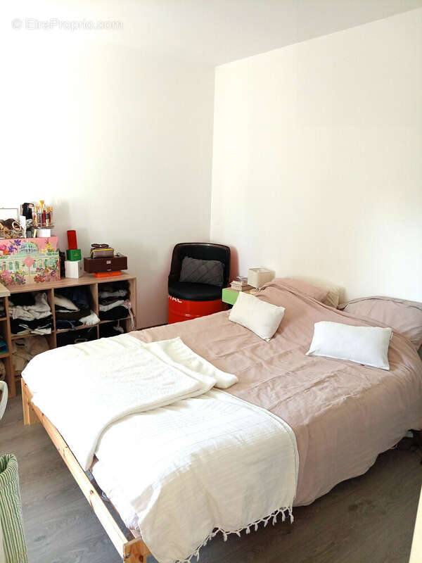 Appartement 42 m² à Avrille  - photo 4