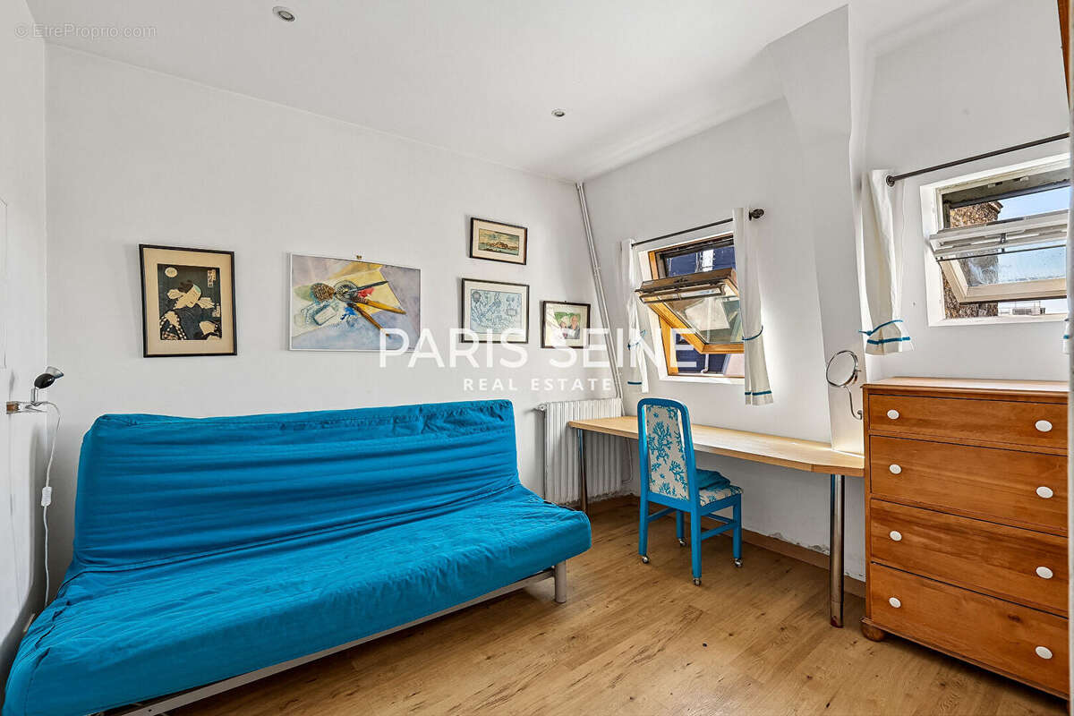Appartement à PARIS-7E