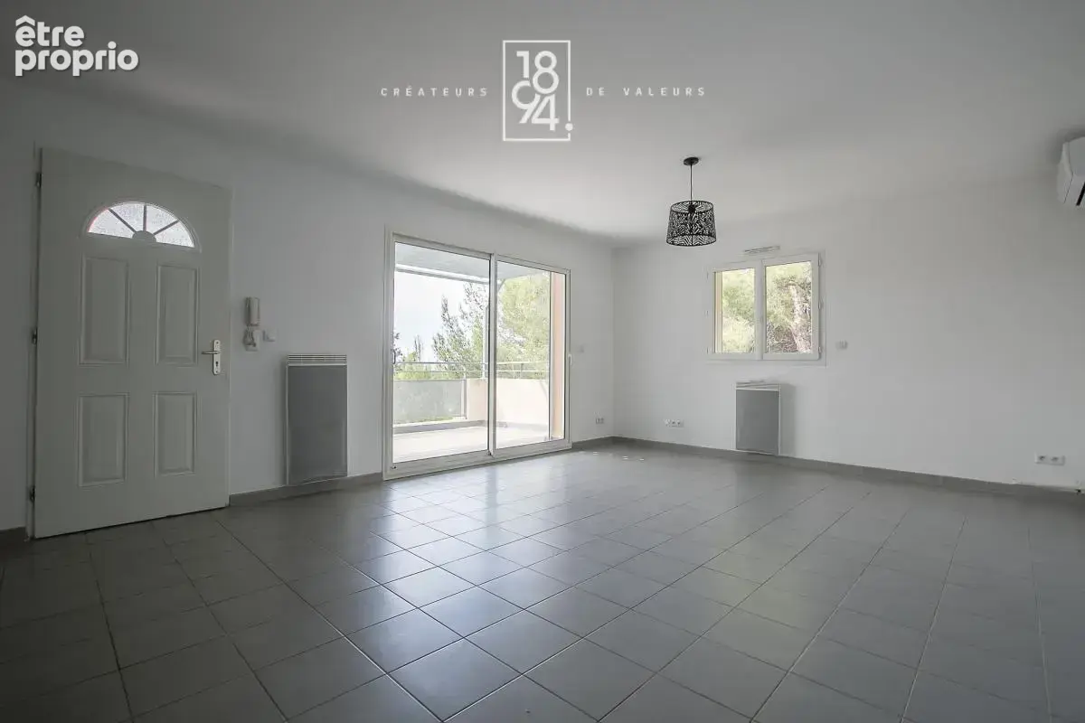 T3 en dernier étage avec grande terrasse - Les Mourets / Bd Bernard Verger, 13013 Marseille - photo 3