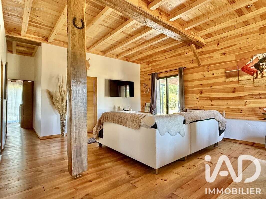 Maison 98 m² à Saugnacq-Et-Muret  - photo 3