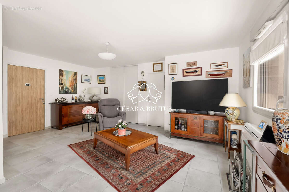 Appartement à PONT-EVEQUE