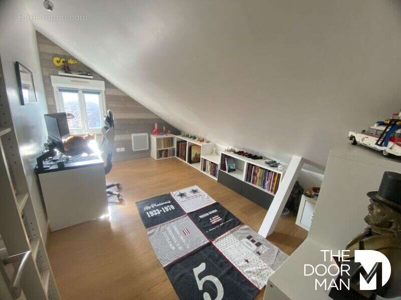 Appartement à LE PERRAY-EN-YVELINES