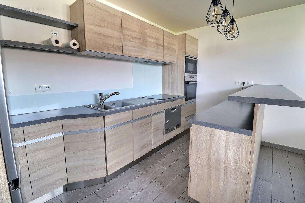 Appartement à SAINT-NOM-LA-BRETECHE