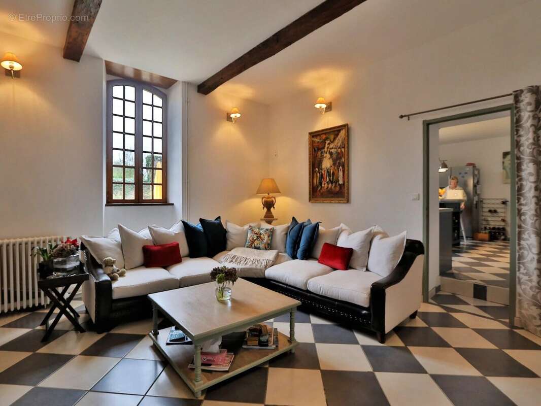 Maison de caractère, 4/5 chambres, 2503m² de terrain avec piscine - photo 12
