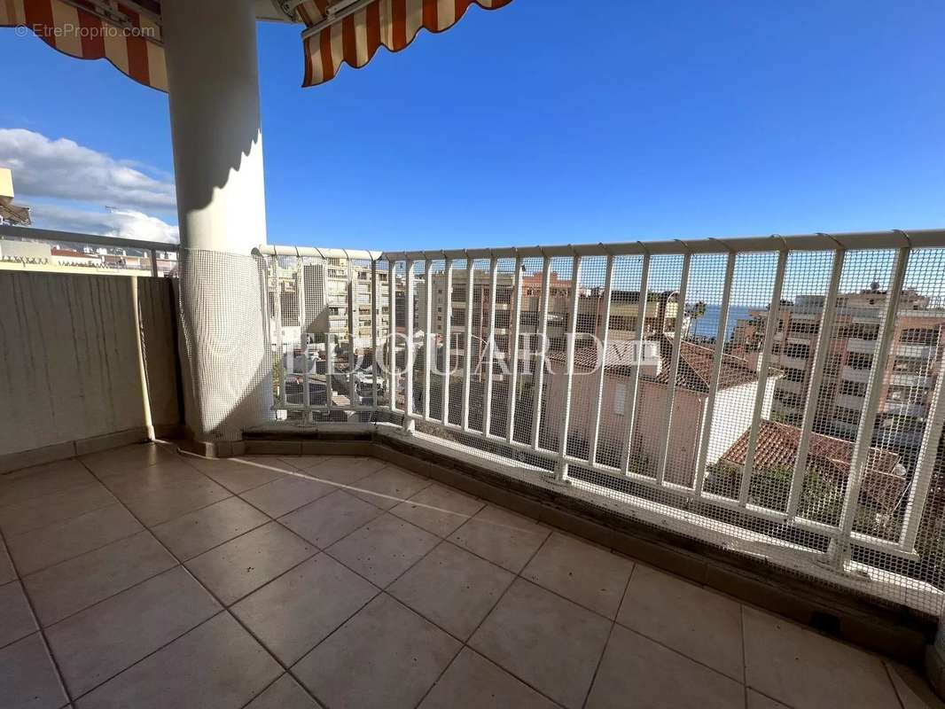 Appartement à ROQUEBRUNE-CAP-MARTIN