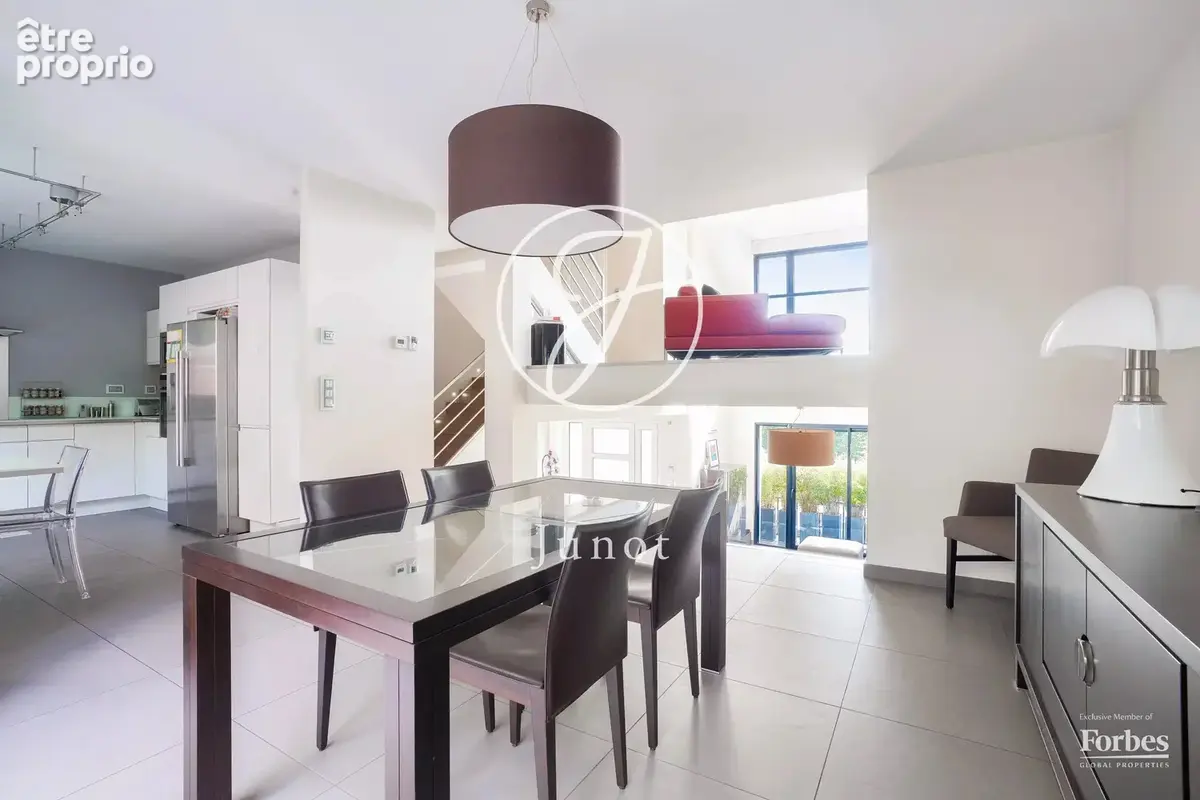 Chatou - EUROPE LES MAROLLES - 4 chambres - 152 m² - Terrain: 425 m² - photo 5