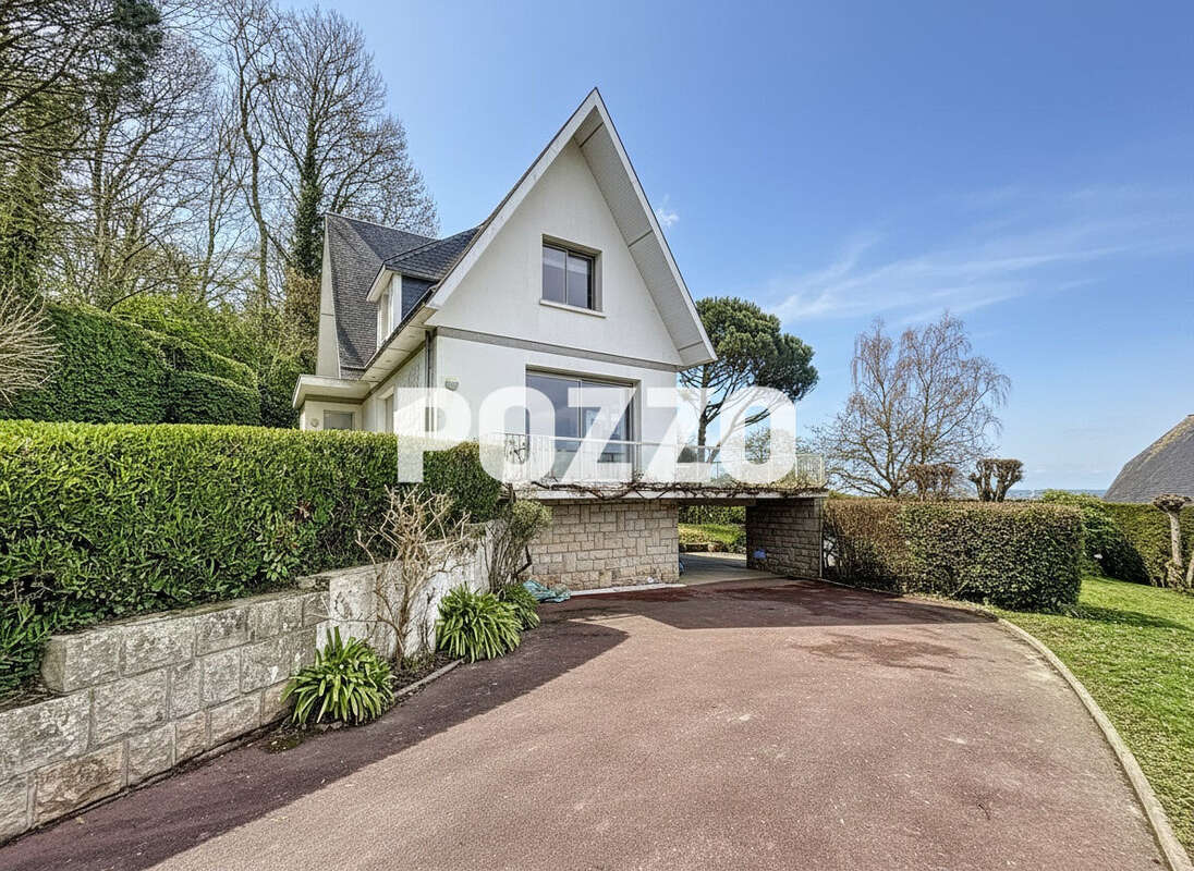 A Vendre -  AVRANCHES (Le Val Saint Père) - Maison  6 pièce(s) 160 m² - Vue sur le MONT ST MICHEL . - photo 14