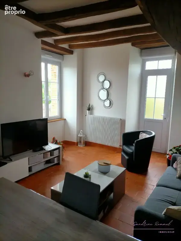 Nouveau prix  pour cette belle longère avec 2 logements indépendants loués - Rentabilité immédiate- Vihiers - photo 9