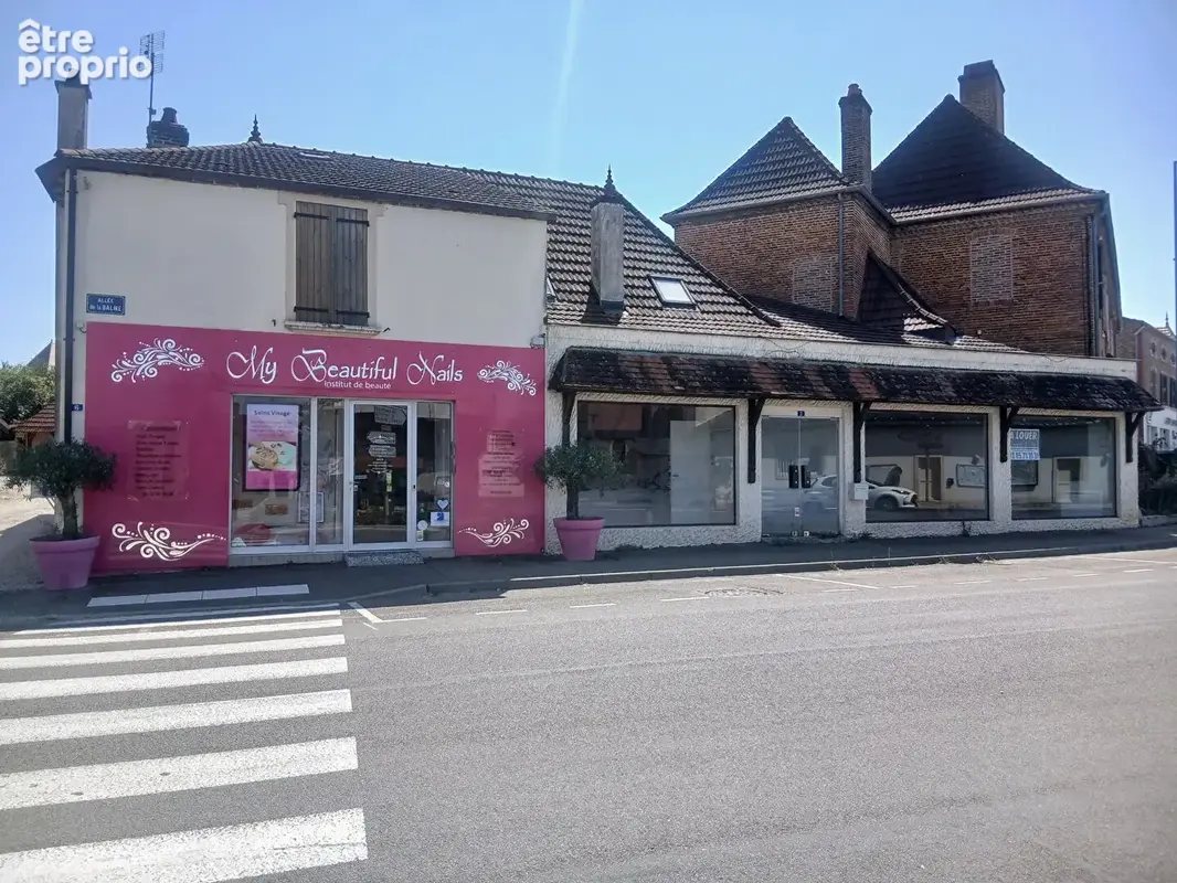Photo Appartement à Saint-Germain-Du-Bois au prix de 236 000€