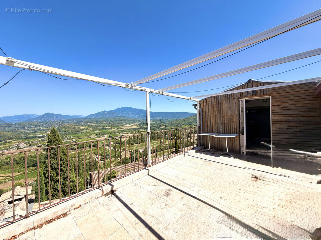 Maison à CRESTET