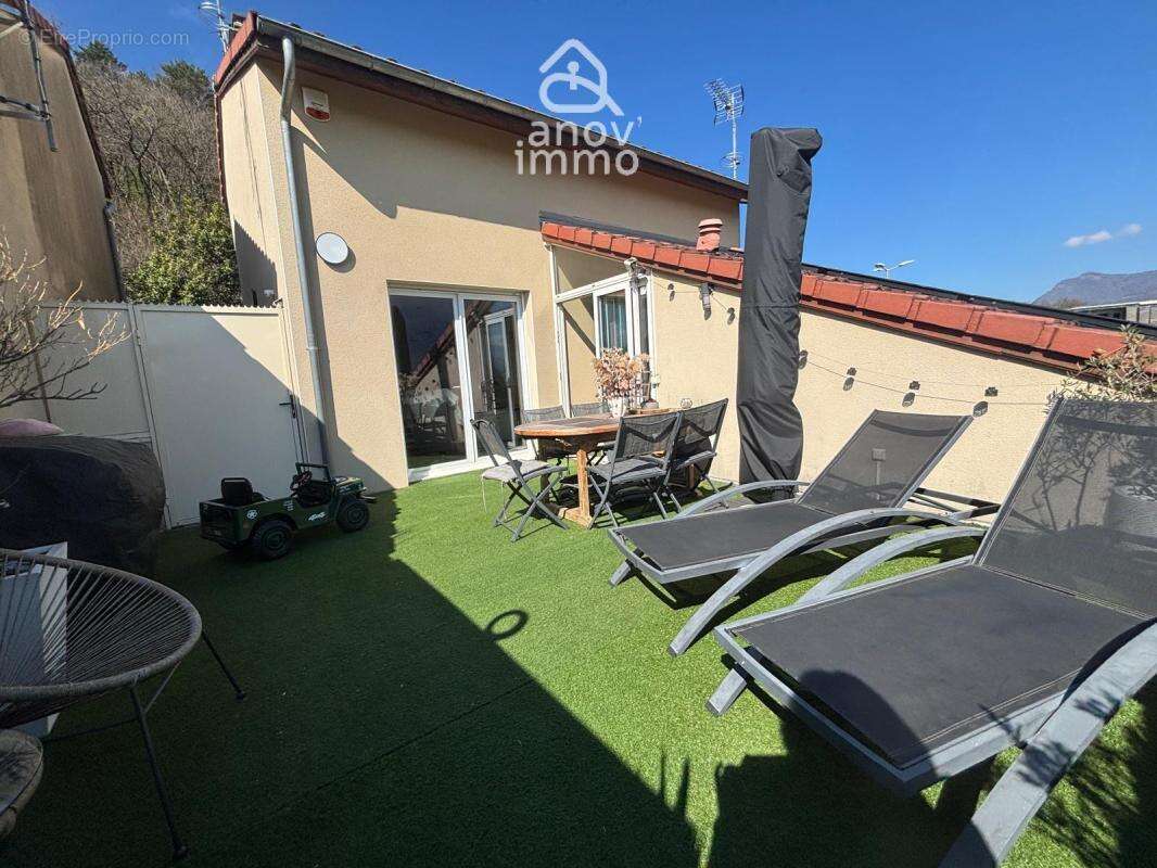 Appartement à SASSENAGE