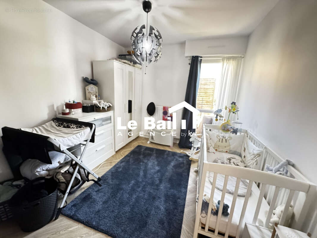 Appartement 42 m² à Osny  - photo 7